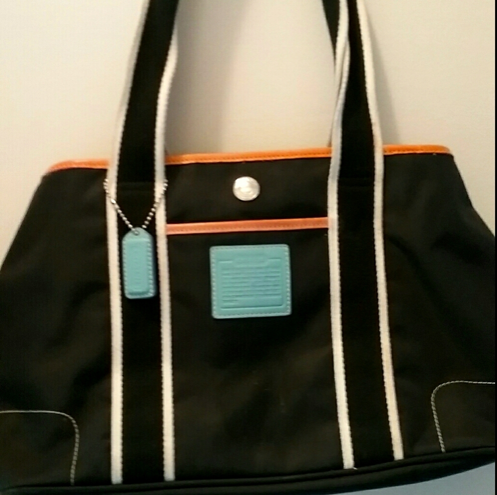 Coach bag .